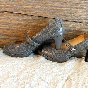 Sold.  Alex Marie Open Toe Gray Faux Snake Skin Print Heel